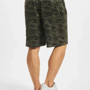 Champion Herren Shorts Training In Grün 6