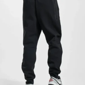 Nike Herren Jogginghose Sportswear Tech Fleece In Schwarz 6