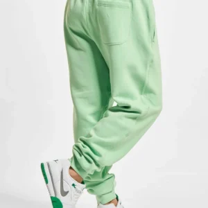 URBAN CLASSICS Herren Jogginghose Basic In Grün 6