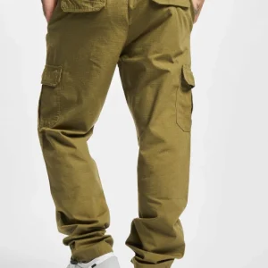 URBAN CLASSICS Herren Jogginghose Ripstop In Olive 6